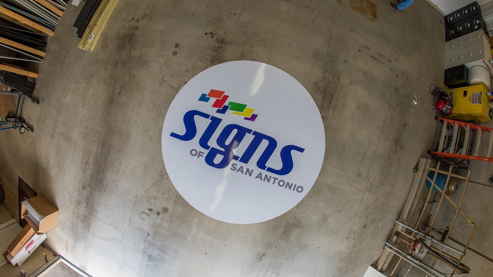 What Makes Large Custom Vinyl Decals Perfect for Your San Antonio Business?